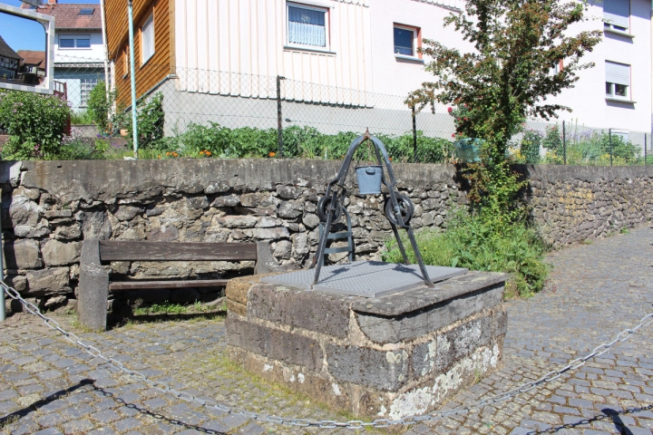 Bild: Löschbrunnen in Atzenhain